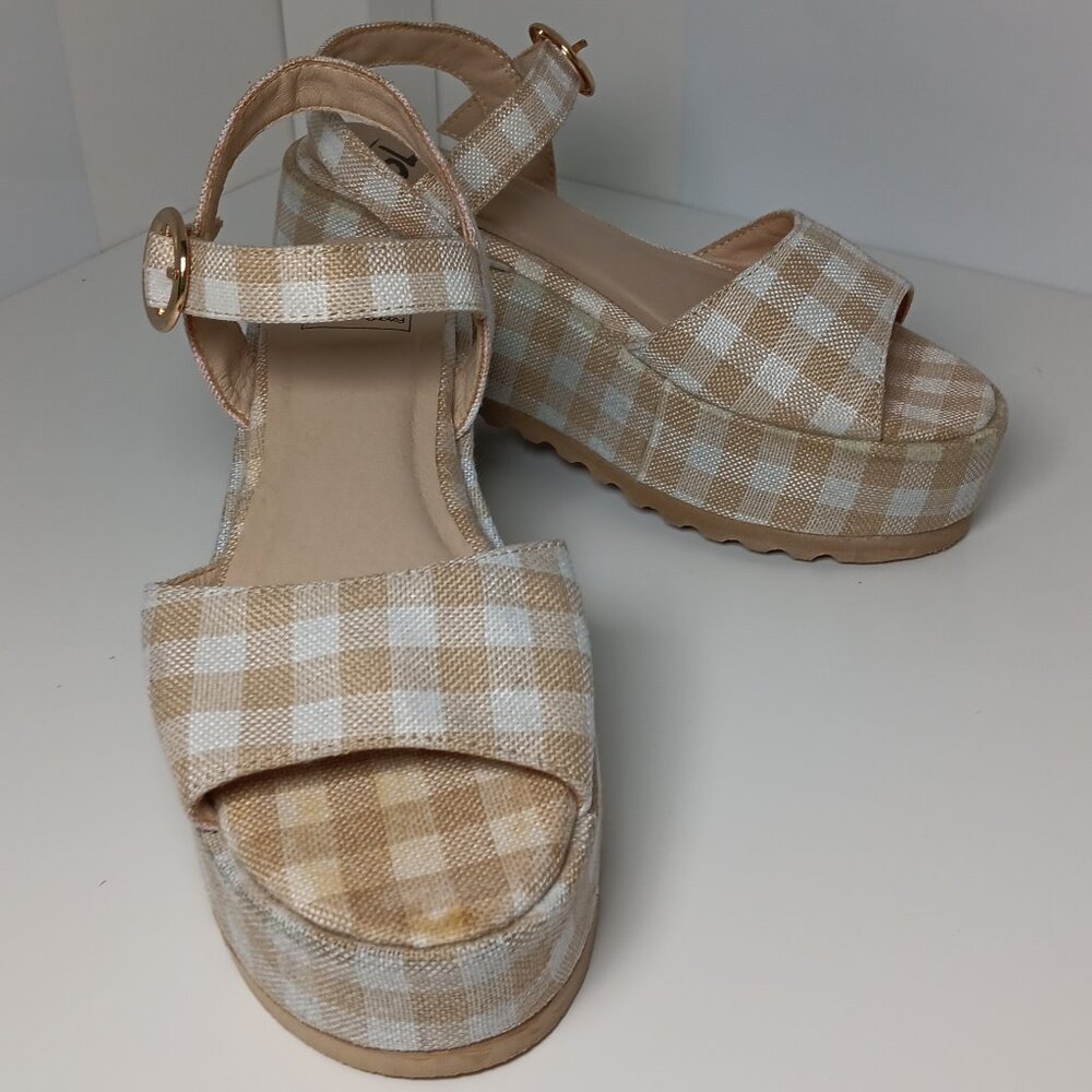 Dirty Laundry Jump Out Platform Sandals, tan & white gingham, women's 8, Casual